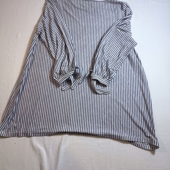 Max Studio Top Womens‎ Plus 1X Gray Stripe Tie Cuff Boat Neck Nautical Coastal - Picture 9 of 9